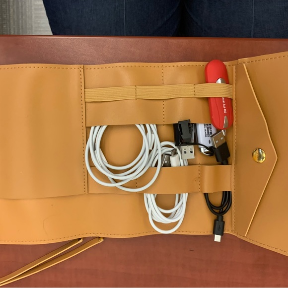 Glass Ladder Katherine Tech organizer - Picture 3 of 4